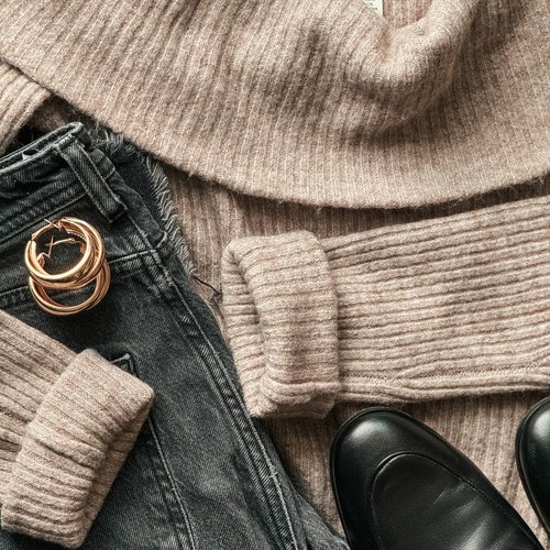 Jesenske boje, modeli i detalji podsjete nas zašto toliko volimo ovo godišnje doba. 🍂
@hm 

#supernovacvjetni #hm...